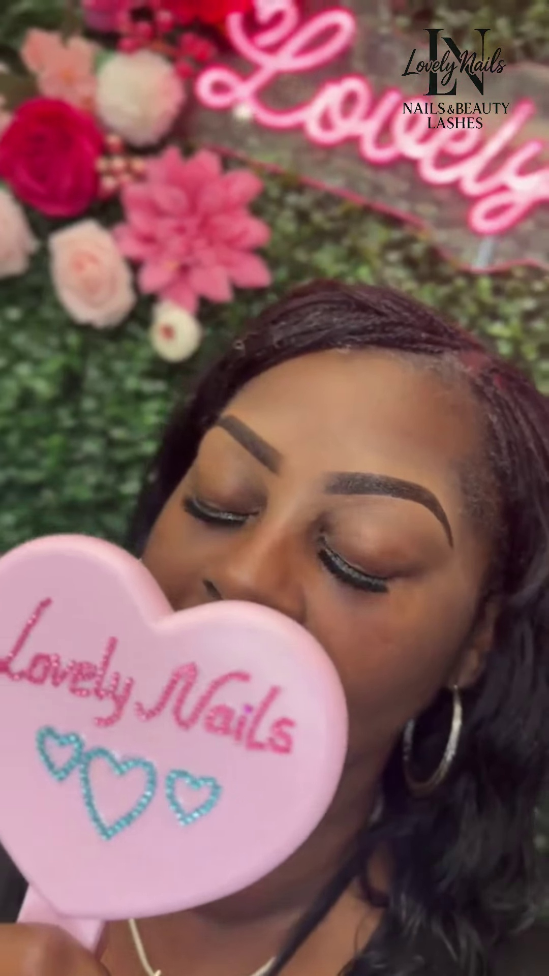 Wake up with perfect brows every day! Our Ombre Powder Brows give you that soft, filled-in makeup look without the daily hassle - Defined tail,… Xem thêm
